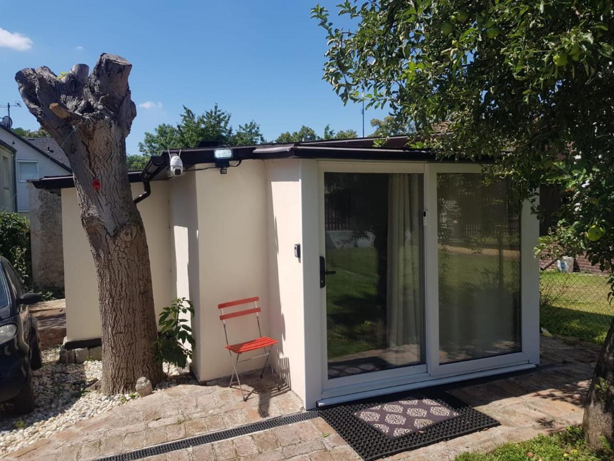 Small House With Parking Villa Praga Esterno foto